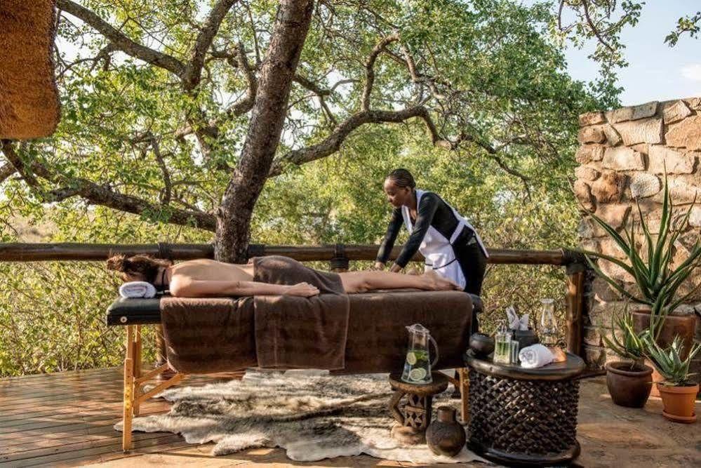 Tuningi Safari Lodge Madikwe viltreservat Exteriör bild